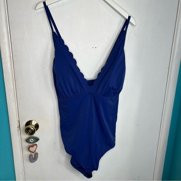 La Blanca Women's Swimsuit Plus Size Petal Pusher Midnight Blue Mio One Piece - Picture 5 of 10